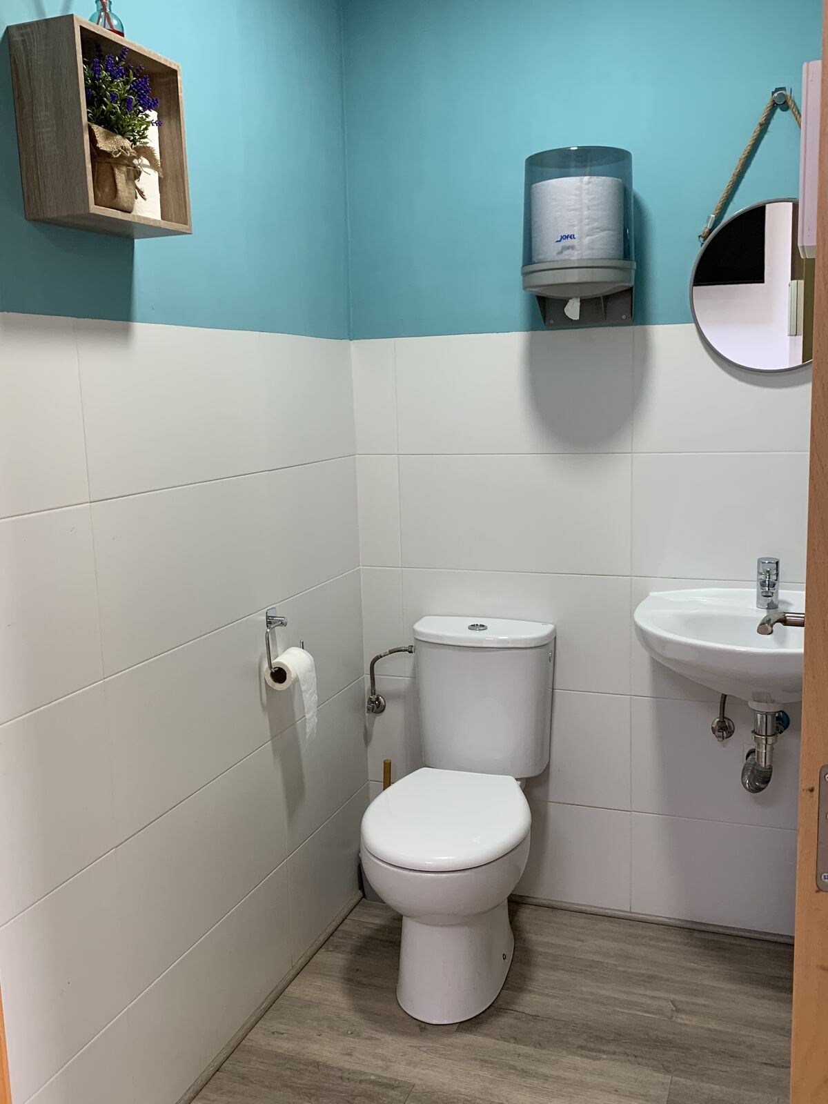 Baño con lavabo